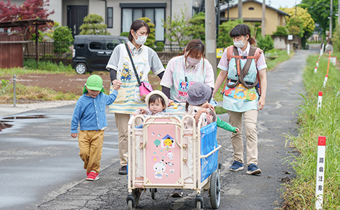 事業所内保育所「ゆかり保育園」を完備、女性スタッフの働きやすさを実現